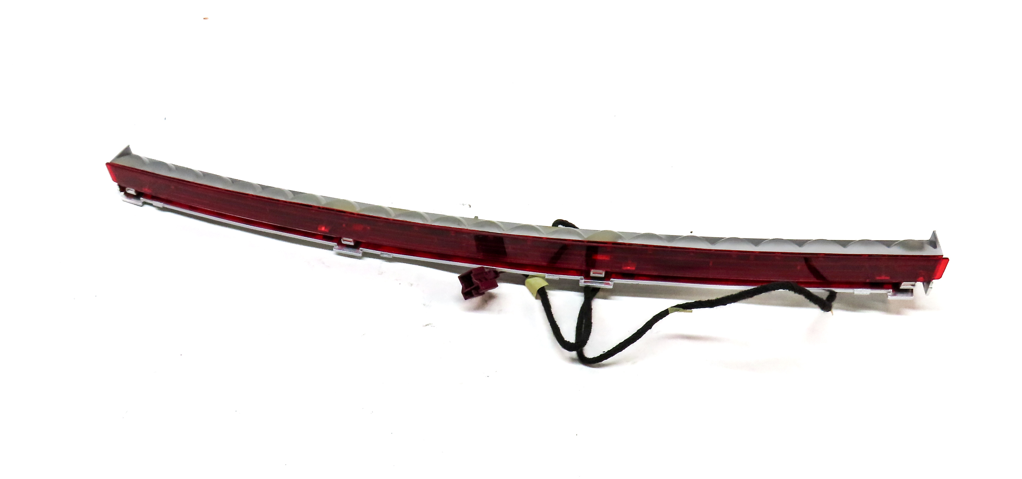 2014 MERCEDES E350 SEDAN (W212) REAR THIRD 3RD STOP BRAKE INDICATOR LIGHT LAMP — exact item pictured